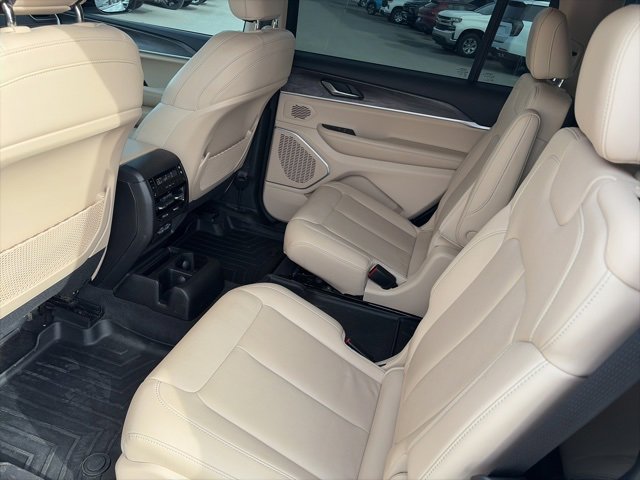 Used 2021 Jeep Grand Cherokee L Limited w/ Trailer Tow Group (B) image 11