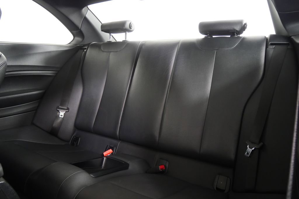 Used 2015 BMW M235i Coupe image 13