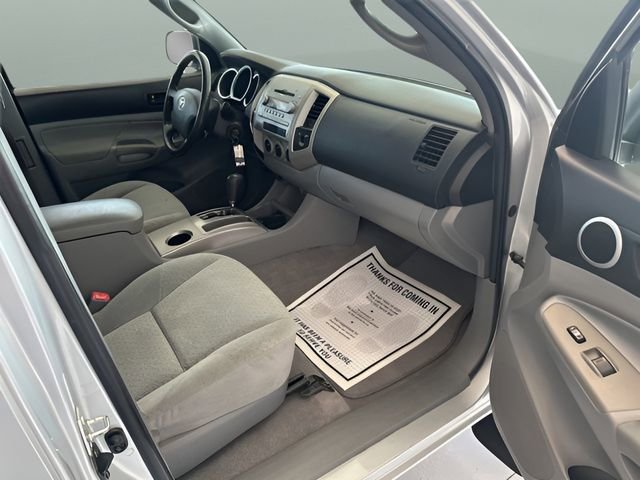 Used 2006 Toyota Tacoma PreRunner image 14