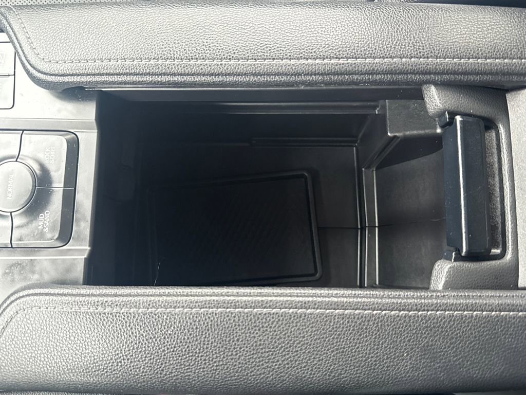 Used 2024 Toyota Grand Highlander Limited image 29