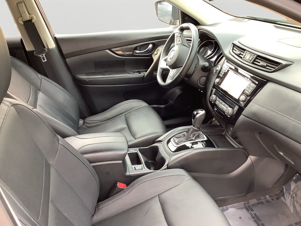 Used 2017 Nissan Rogue SL image 12