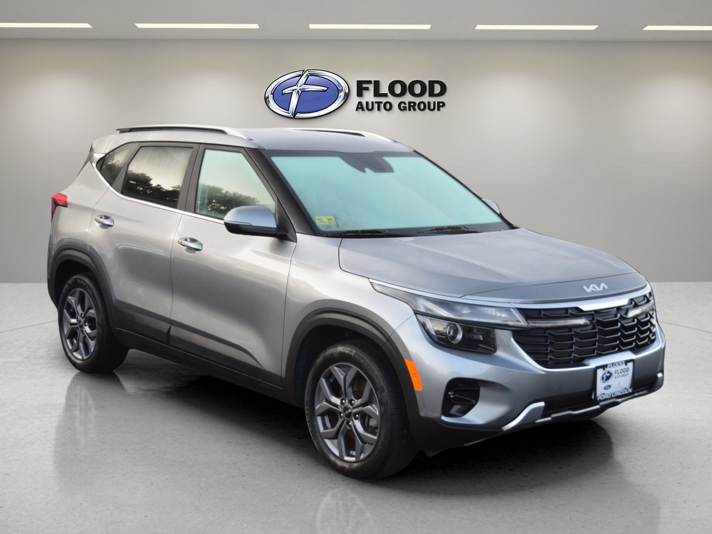 Used 2024 Kia Seltos S AWD/4WD image 1