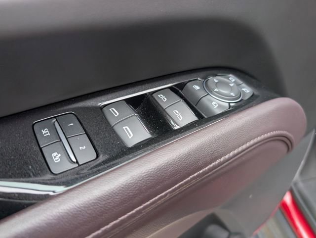 Certified 2023 Cadillac Escalade ESV Premium Luxury Platinum w/ LPO, Radiant Package image 17