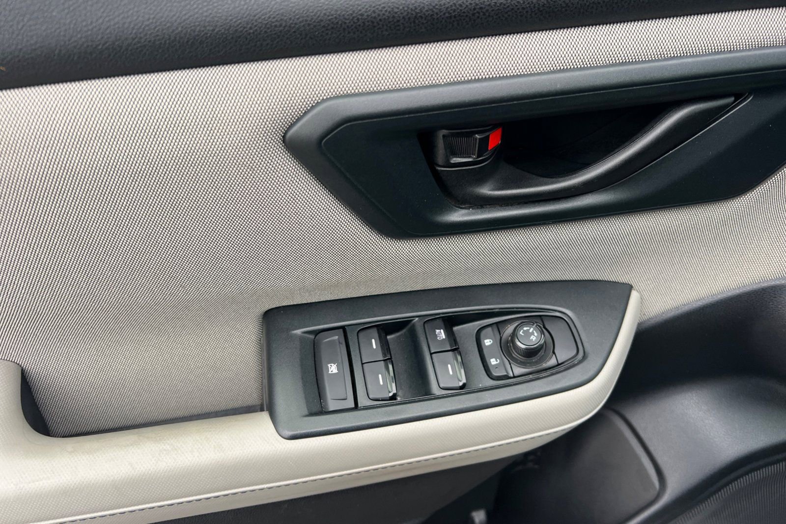 Used 2025 Subaru Forester image 8