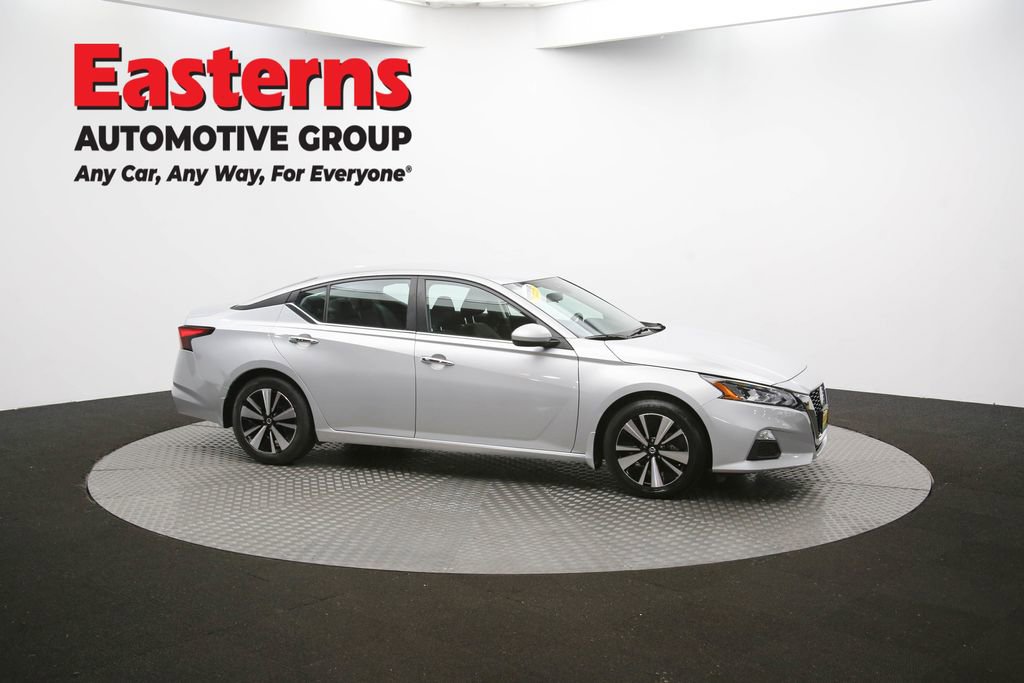 Used 2022 Nissan Altima 2.5 SV image 46