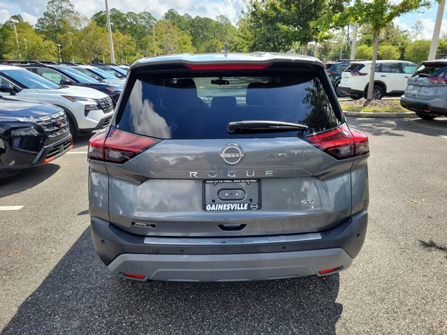 Used 2023 Nissan Rogue SV FWD image 8