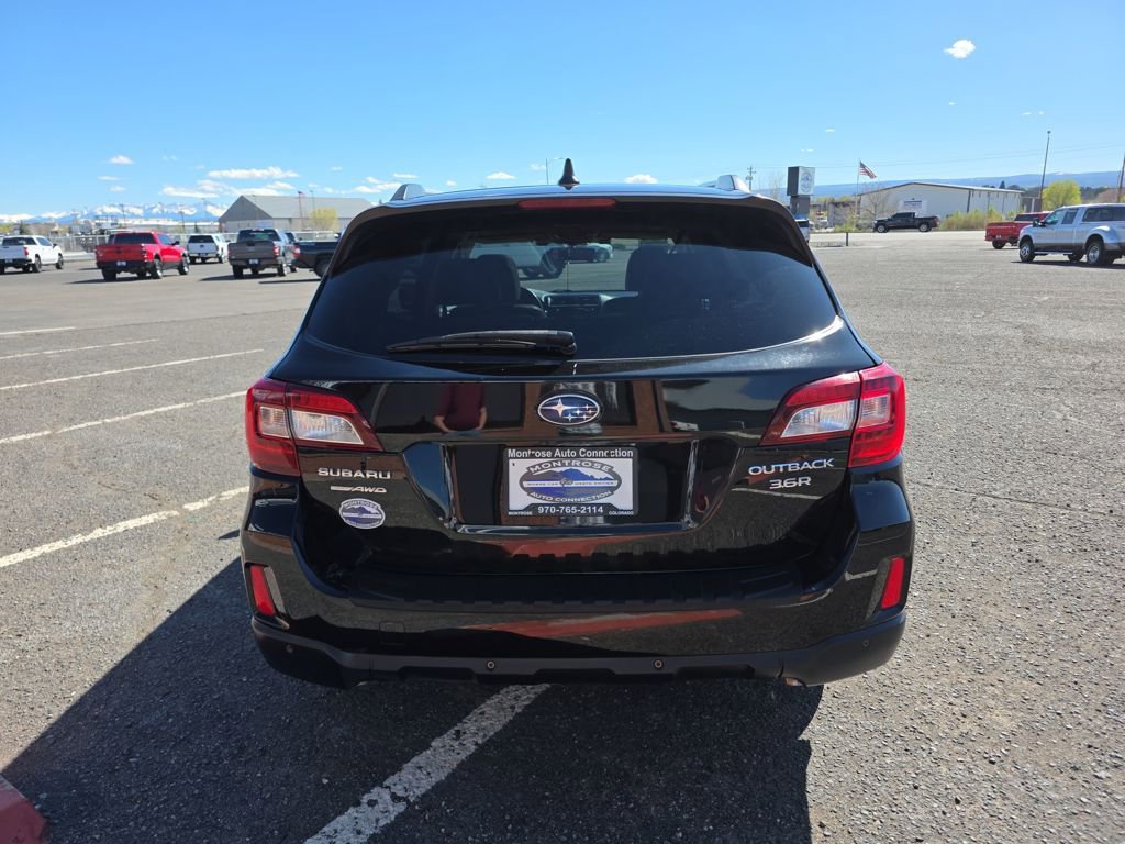 Used 2017 Subaru Outback 3.6R Touring image 6