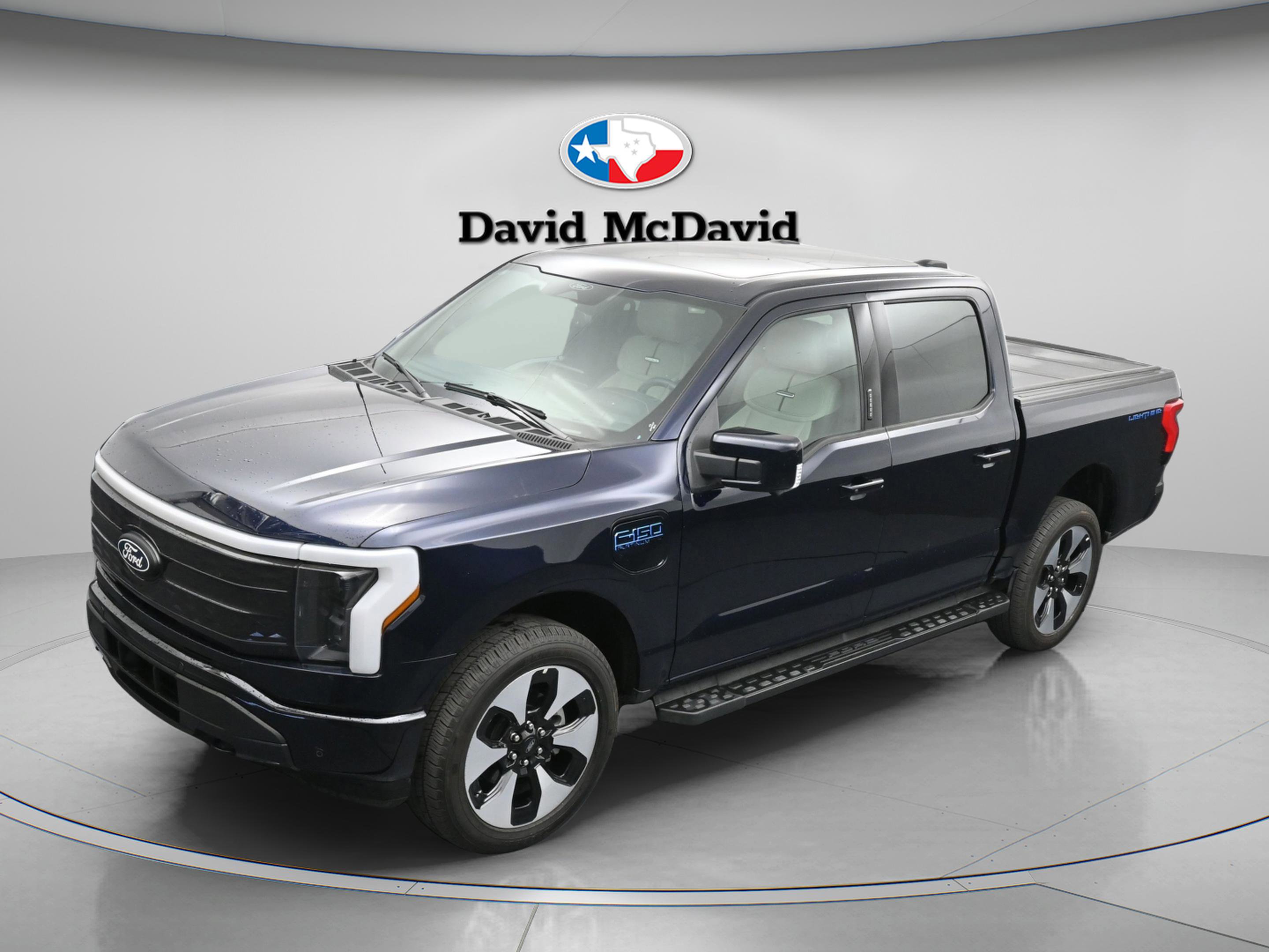 Used 2025 Ford F150 Lightning Platinum image 39