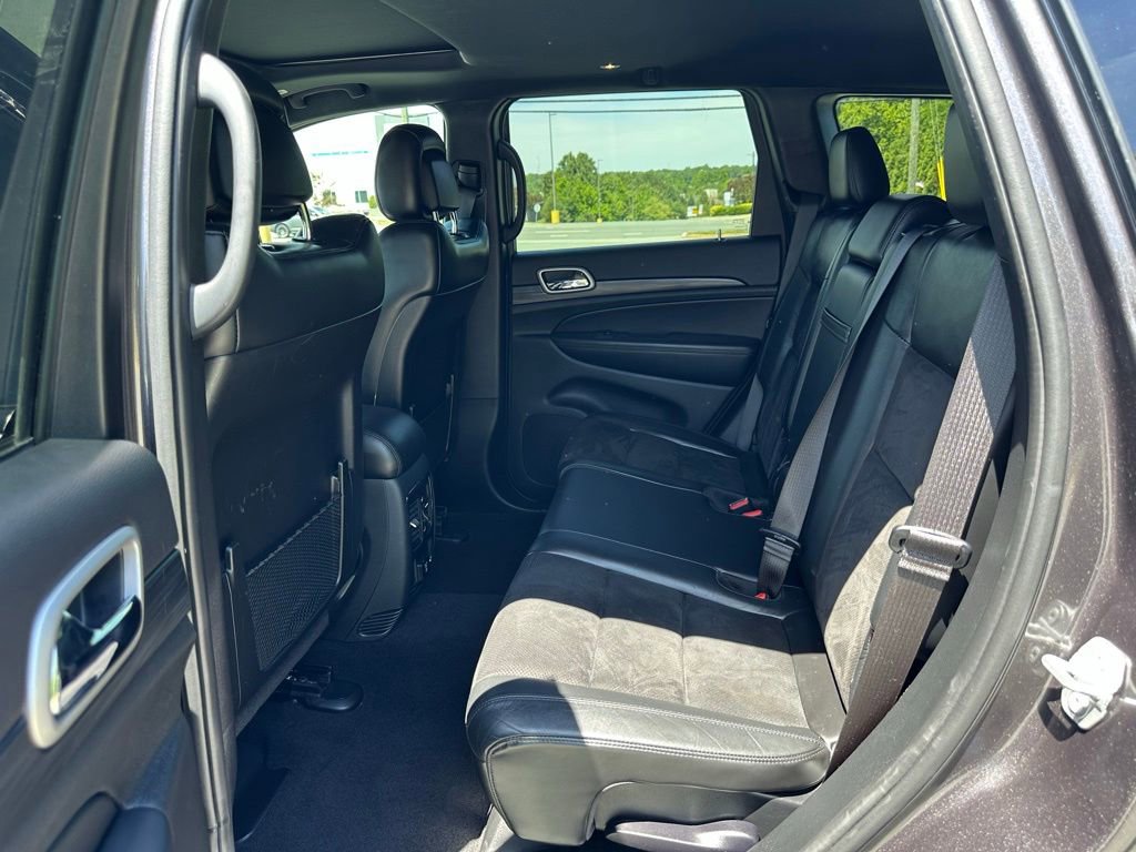 Used 2020 Jeep Grand Cherokee Altitude AWD/4WD image 22