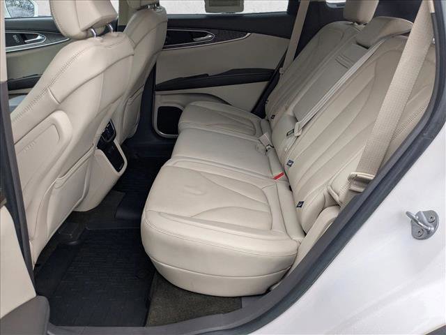 Used 2019 Lincoln Nautilus Reserve image 17