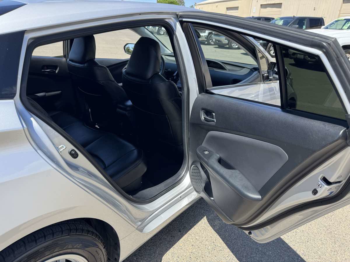 Used 2017 Toyota Prius Two w/ Prius Two Safety Plus Package FWD image 17