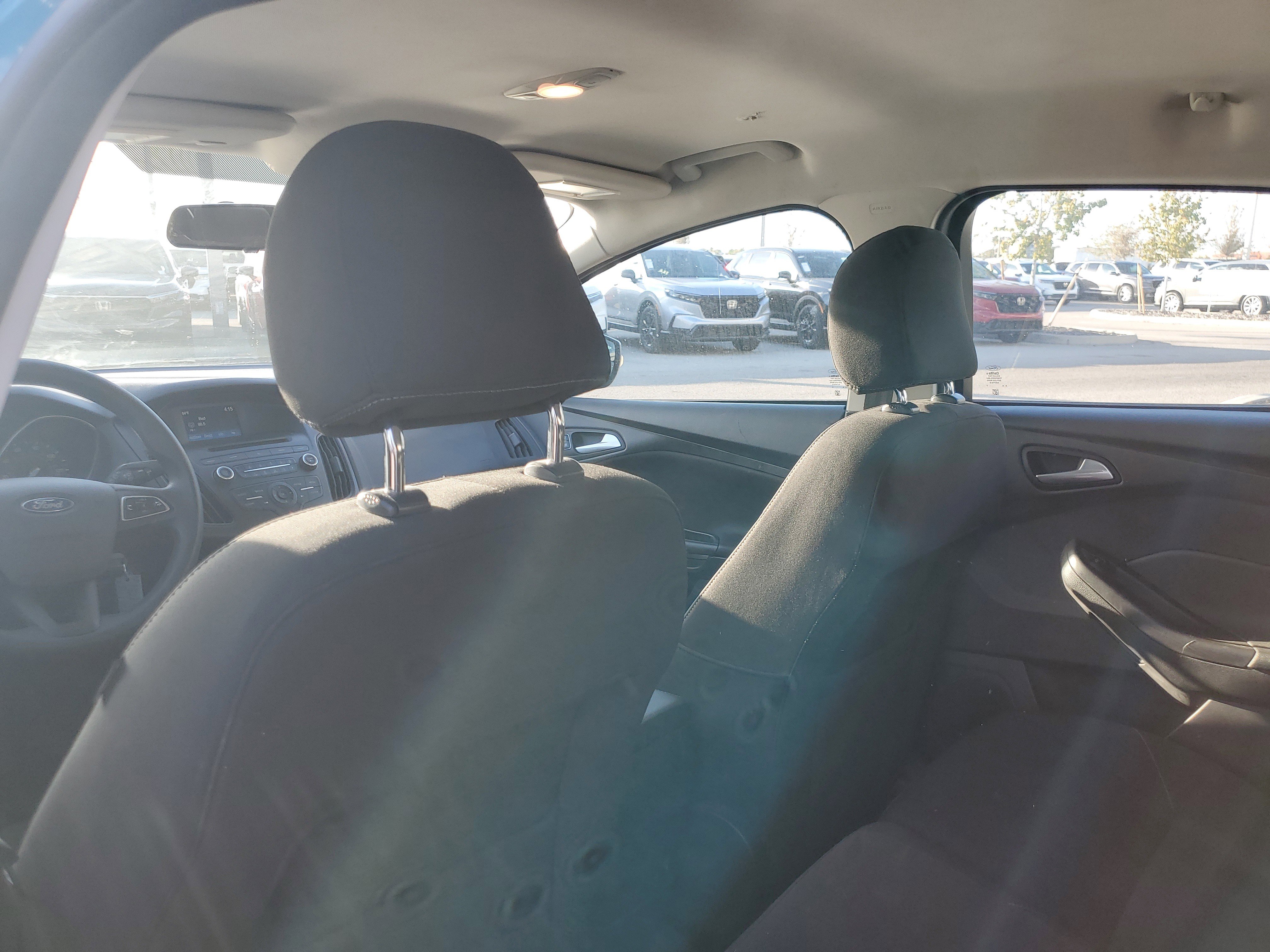 Used 2015 Ford Focus SE image 14