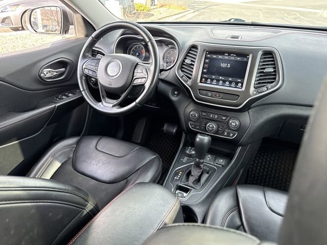 Used 2019 Jeep Cherokee Trailhawk w/ Cold Weather Group image 23