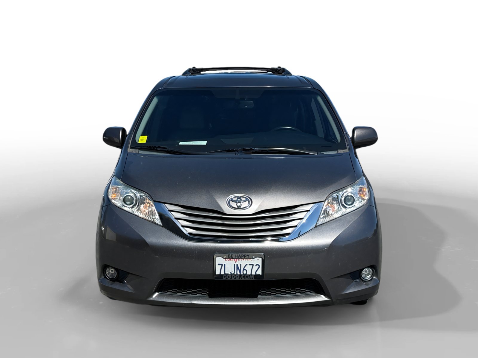 Used 2015 Toyota Sienna XLE w/ XLE Navigation Package FWD image 8