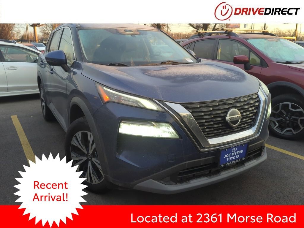 Used 2021 Nissan Rogue SV image 1