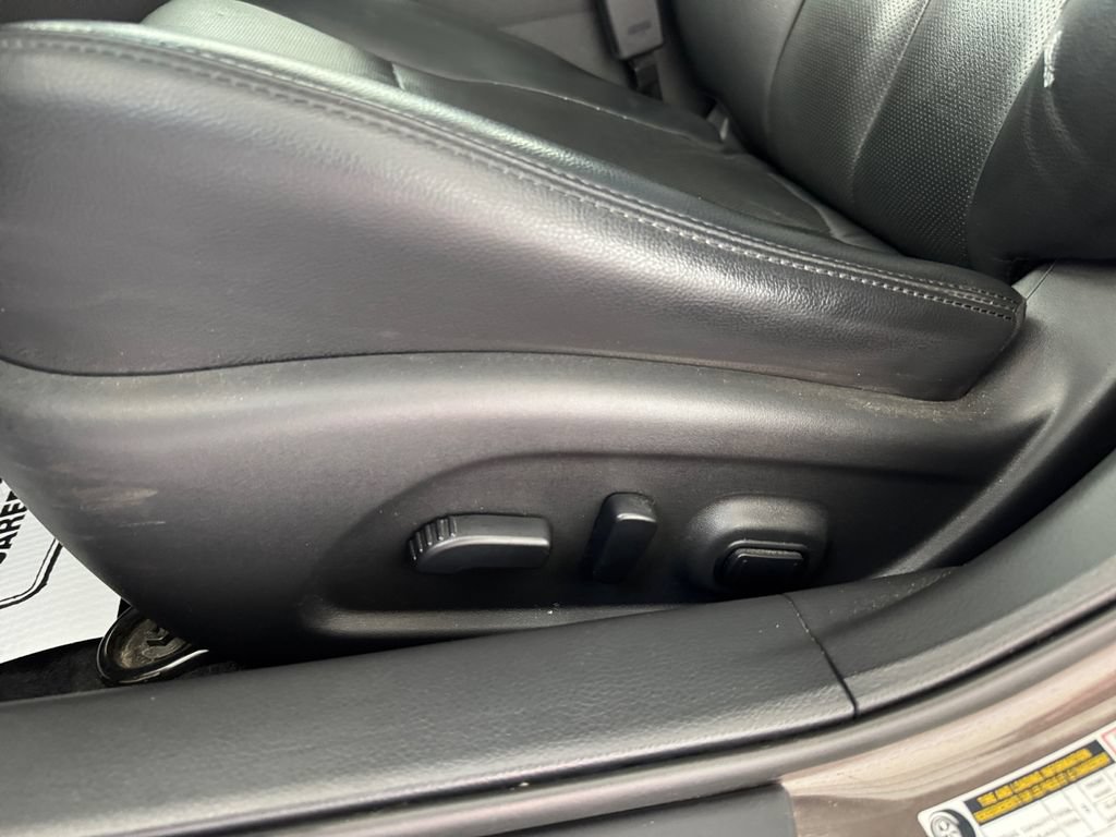 Used 2015 Nissan Altima 3.5 SL FWD image 13
