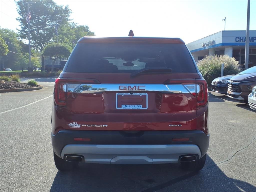 Used 2023 GMC Acadia SLE image 6