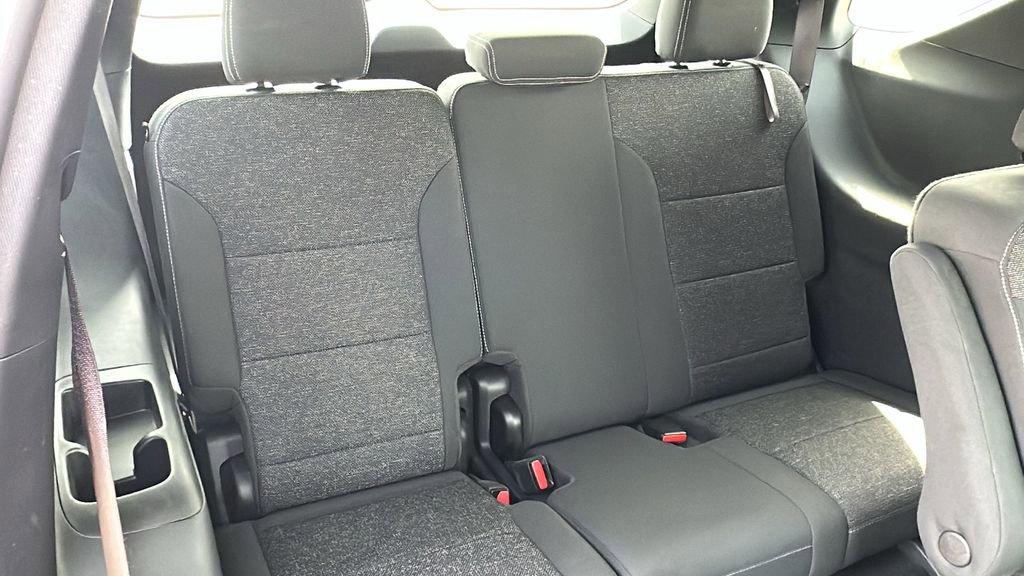 Used 2024 Chevrolet Traverse LT w/ Trailering Package image 30