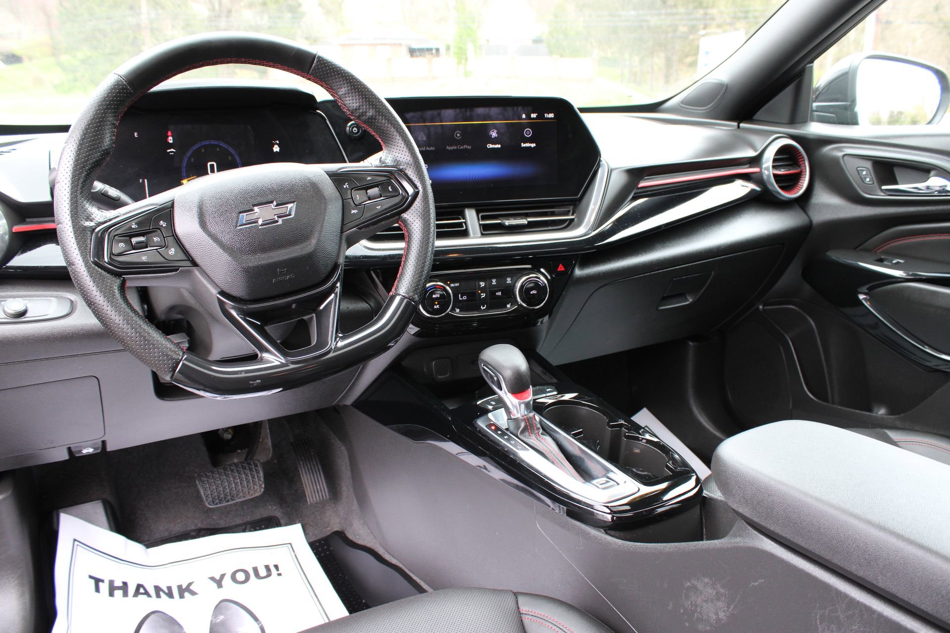 Used 2025 Chevrolet Trax RS w/ Sunroof Package image 21