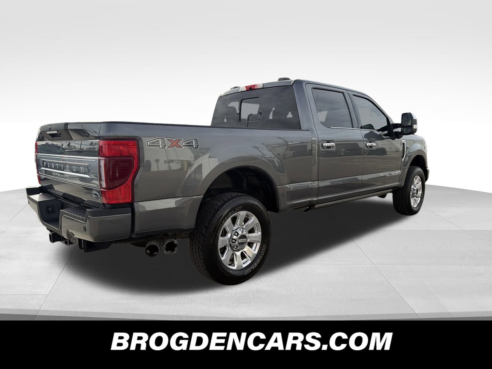 Used 2022 Ford F250 Platinum AWD/4WD image 3