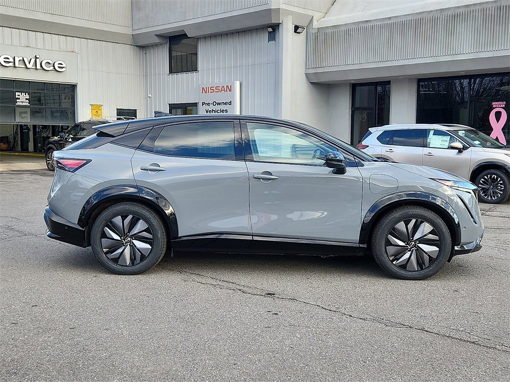 Used 2023 Nissan Ariya image 7