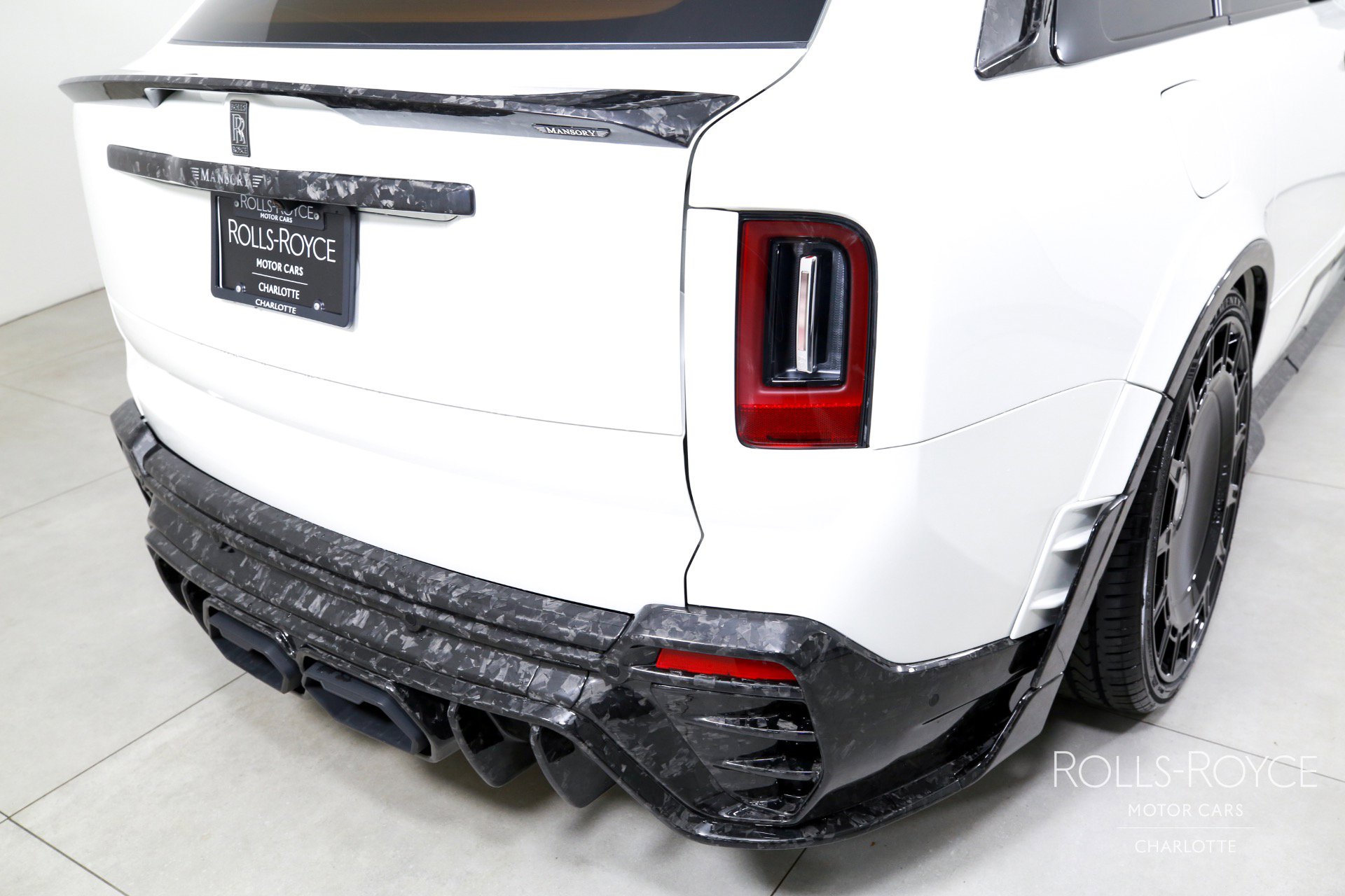 Used 2025 Rolls-Royce Cullinan Black Badge image 51