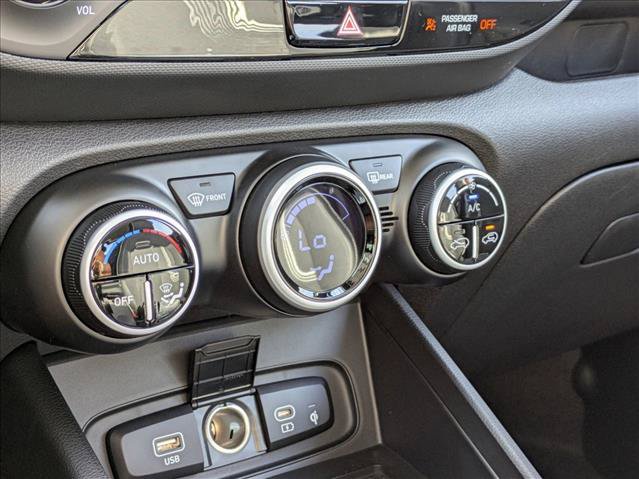 New 2025 Hyundai Venue Limited FWD image 16