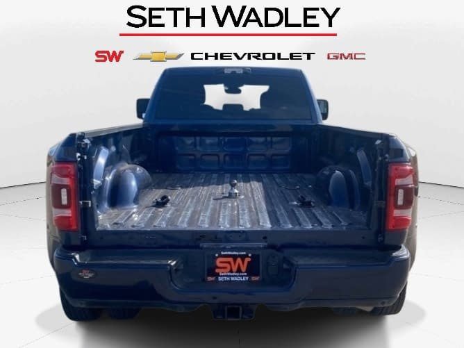 Used 2024 RAM 3500 Big Horn w/ Sport Appearance Package image 4