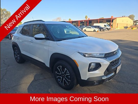 Used 2023 Chevrolet TrailBlazer ACTIV w/ Sun and Liftgate Package FWD image 1