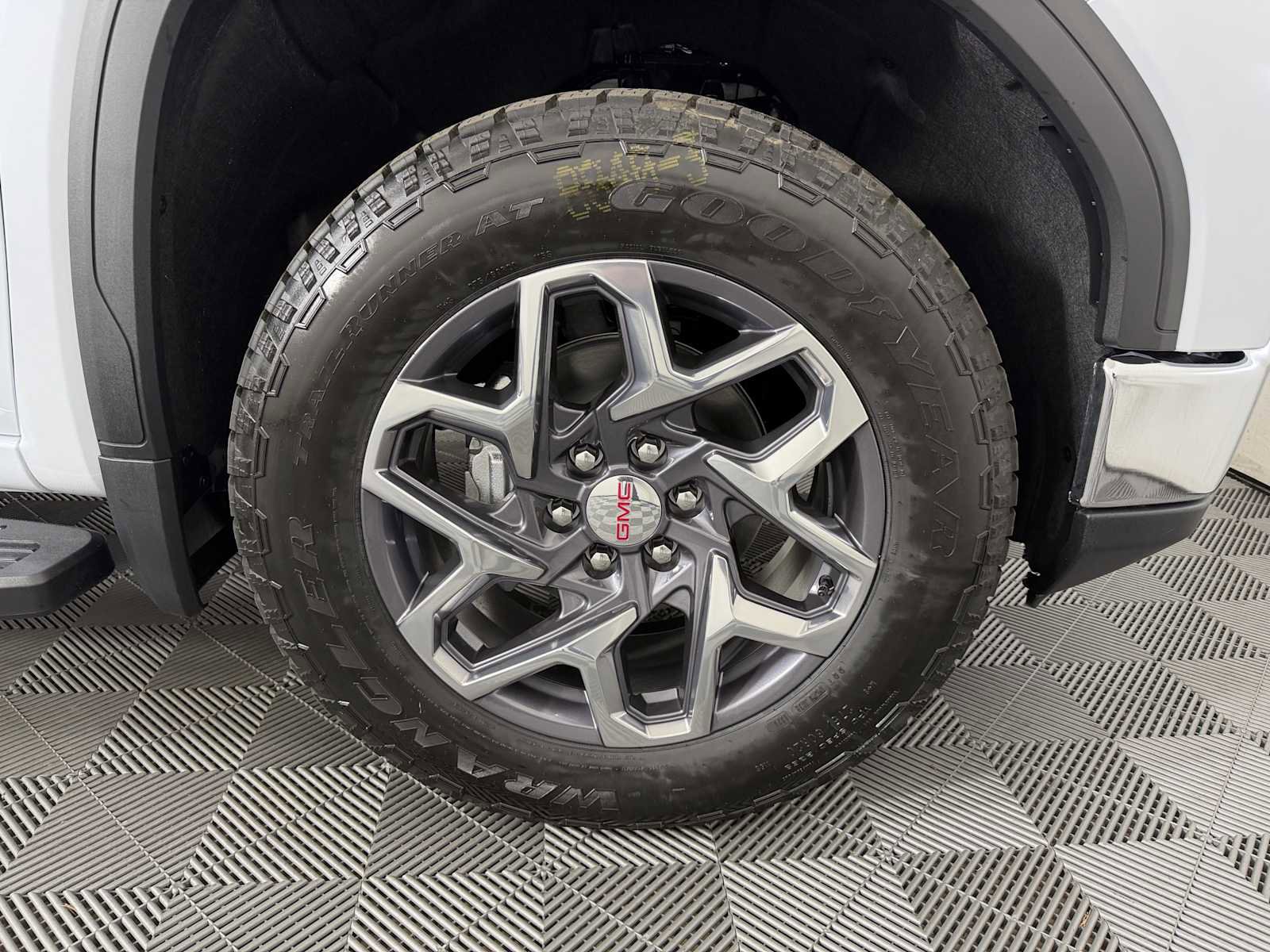 New 2026 GMC Sierra 1500 SLT w/ SLT Premium Plus Package AWD/4WD image 10