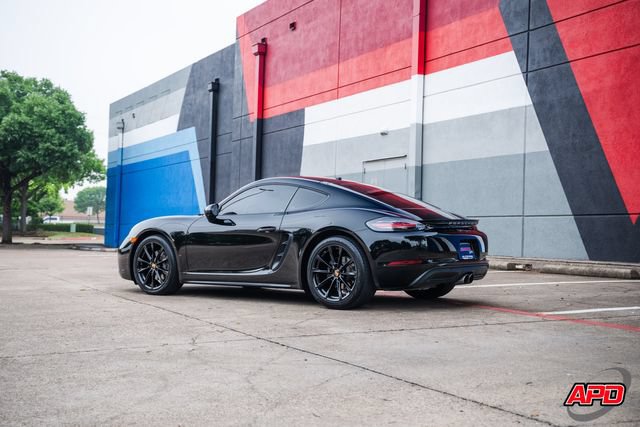 Used 2018 Porsche 718 Cayman RWD image 34