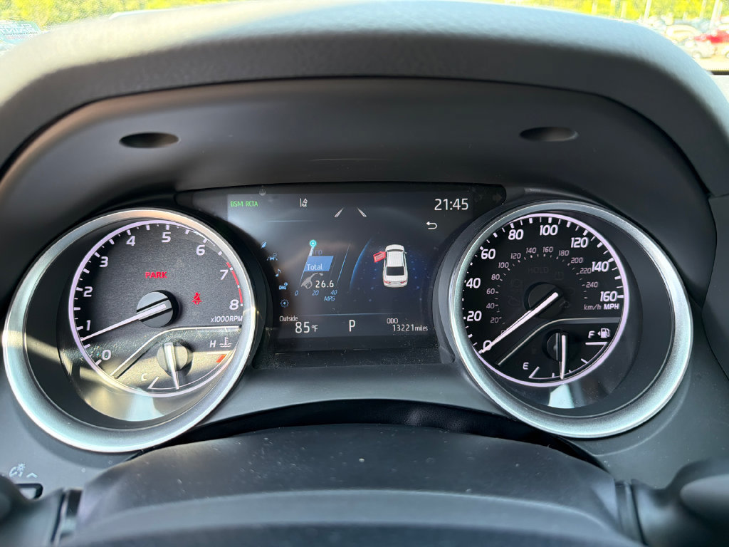 Used 2021 Toyota Camry XLE FWD image 28