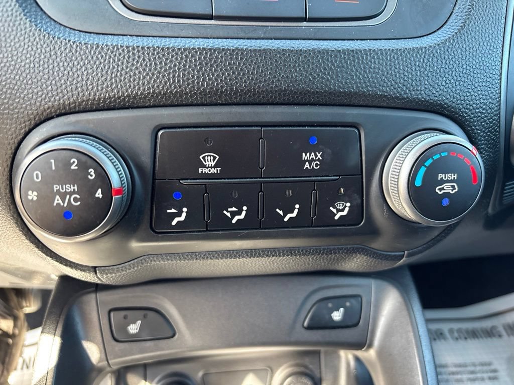 Used 2015 Hyundai Tucson SE AWD/4WD image 20