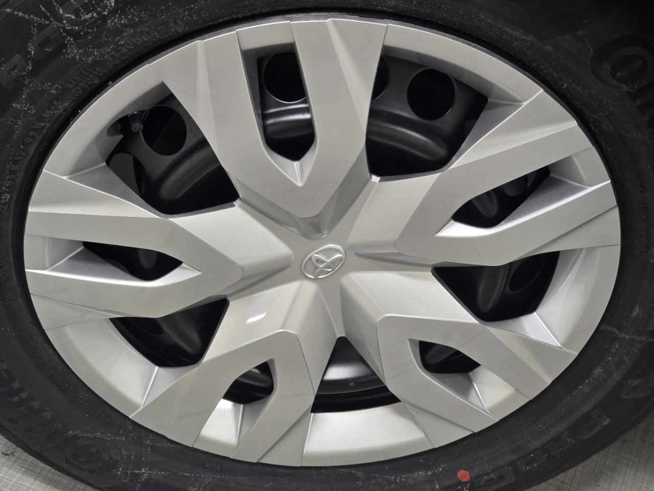 New 2026 Toyota Corolla Cross L image 7