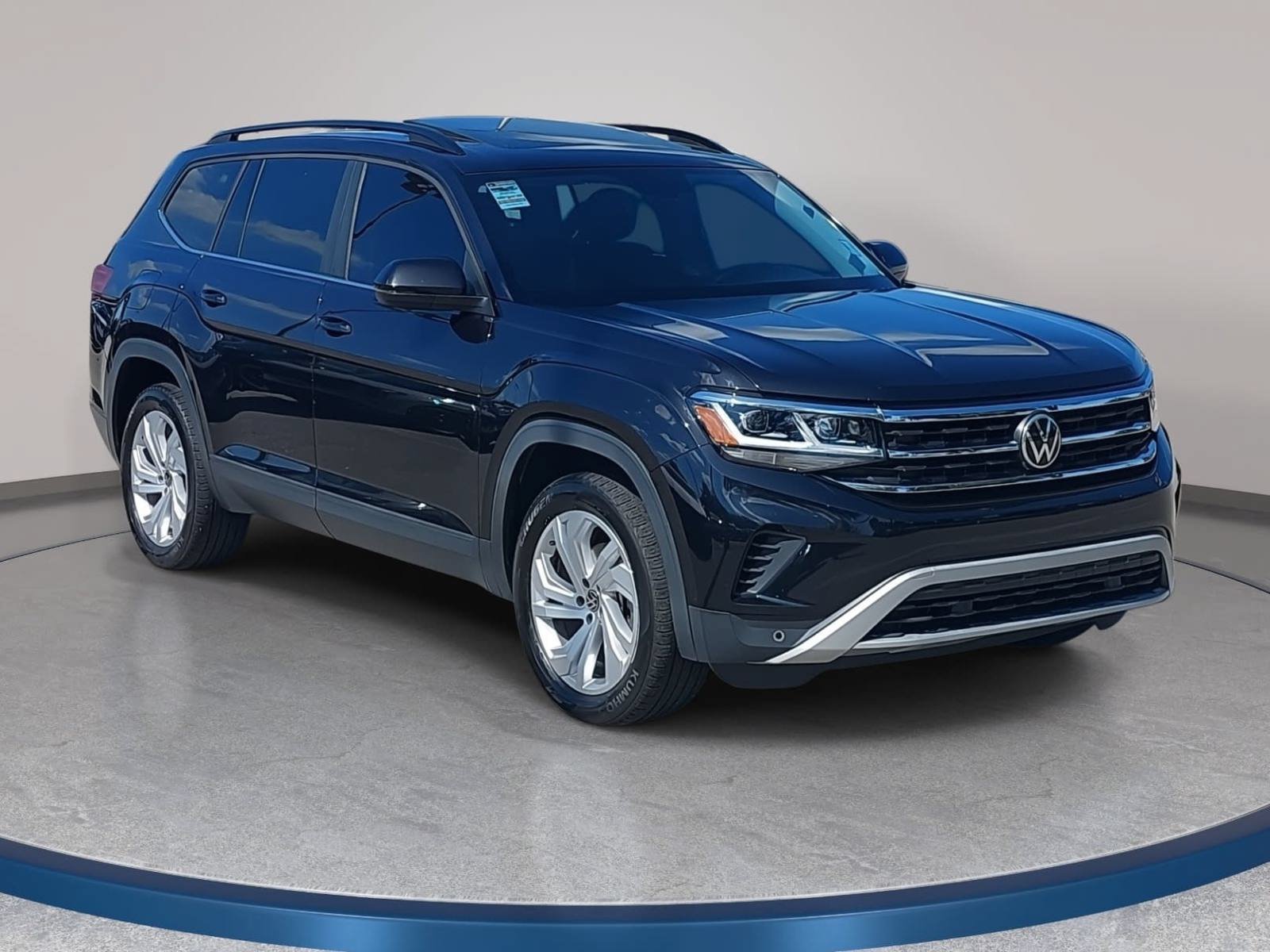 Used 2021 Volkswagen Atlas SE w/ Panoramic Sunroof Package AWD/4WD image 3