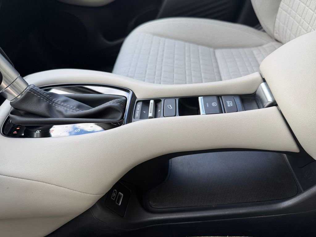 Used 2023 Honda HR-V LX image 21