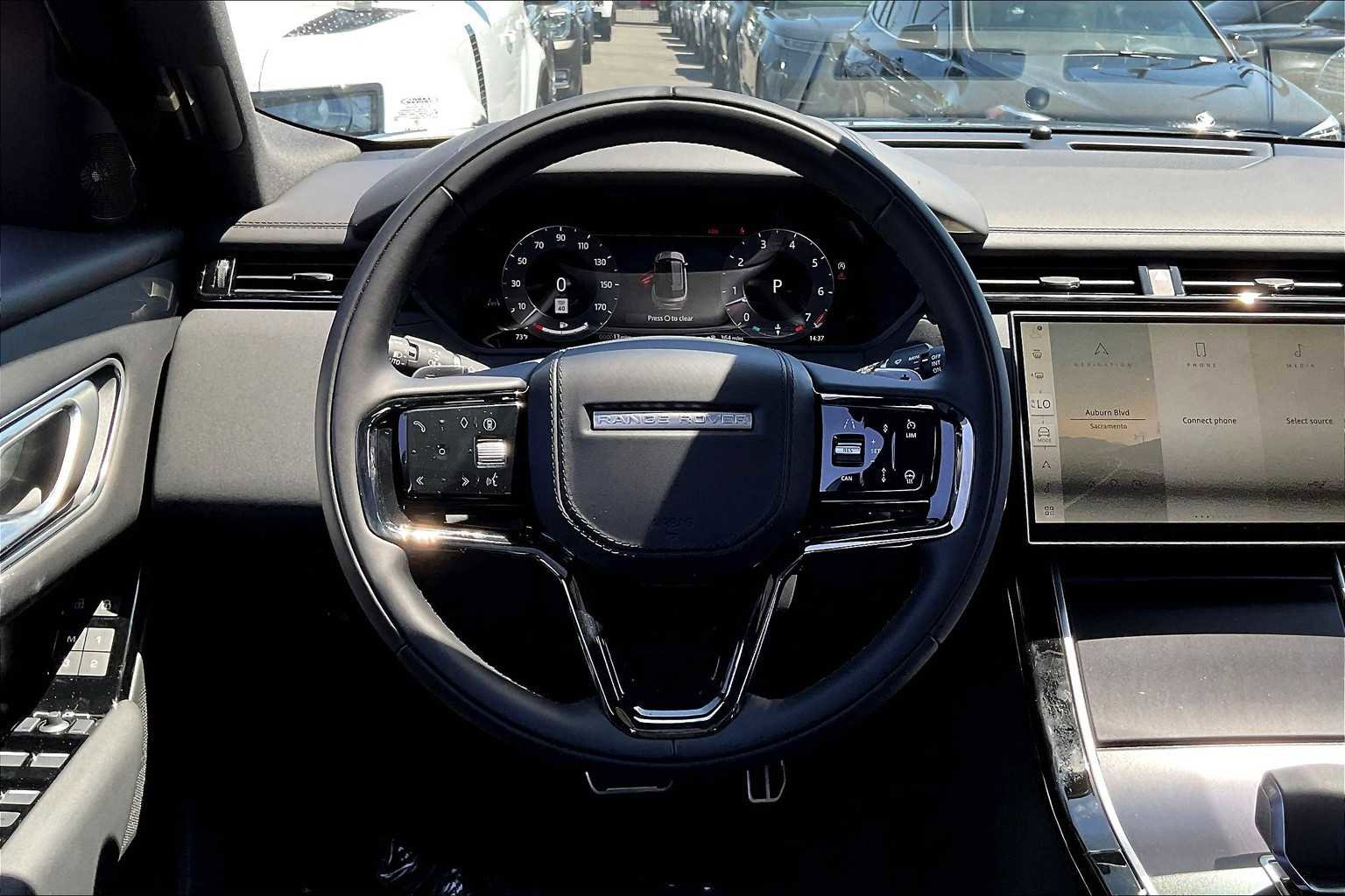 New 2026 Land Rover Range Rover Velar Dynamic SE image 12