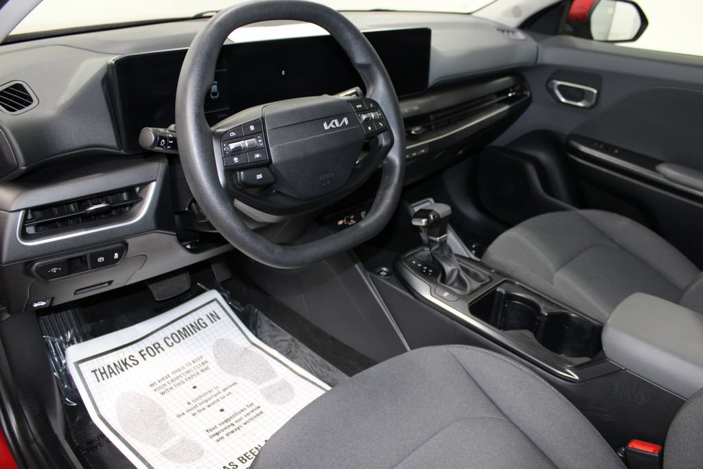 Used 2025 Kia K4 FWD image 19