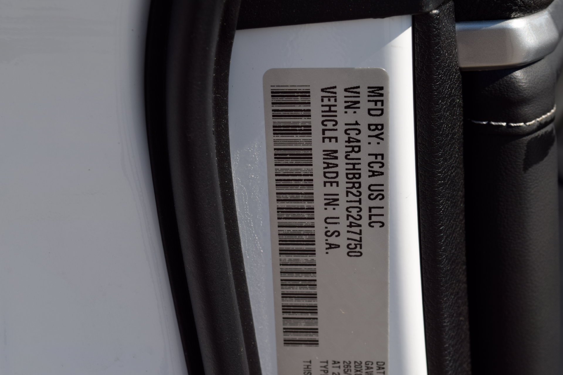 Used 2026 Jeep Grand Cherokee Limited AWD/4WD image 26