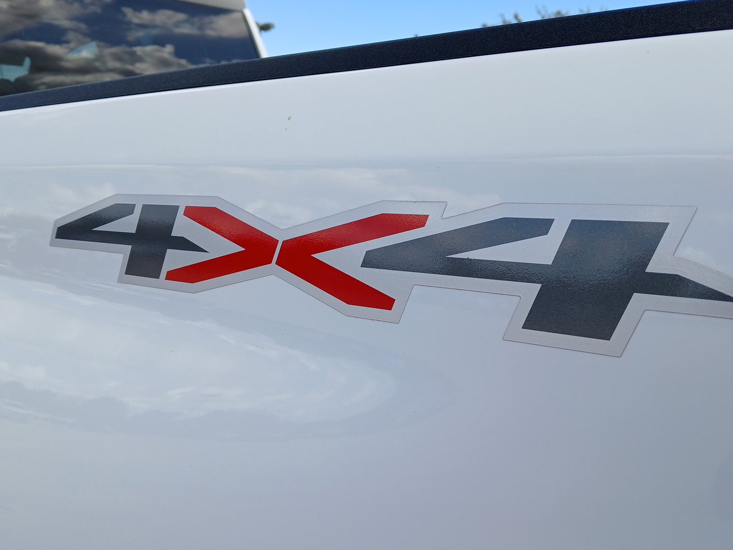 New 2022 Chevrolet Traverse LT w/ LT Premium Package image 24