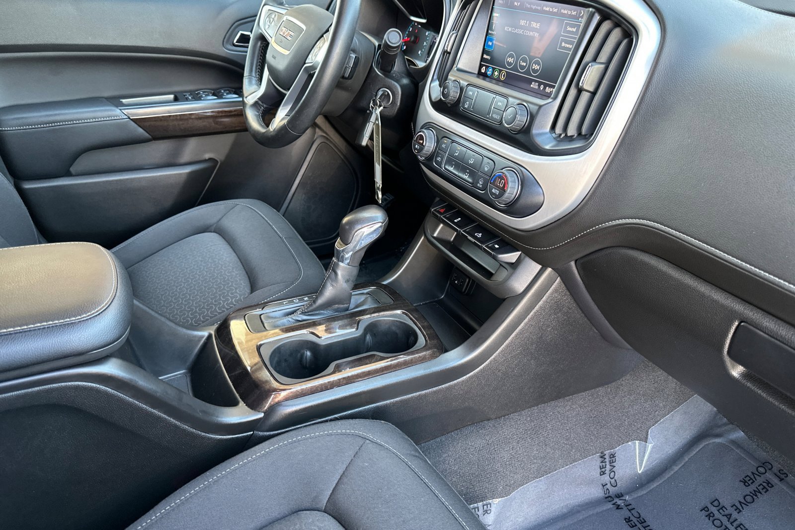 Certified 2022 GMC Canyon Elevation w/ Trailering Package RWD image 16