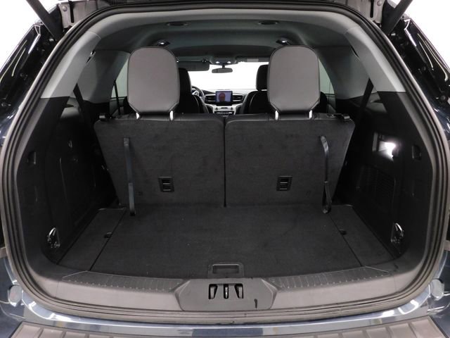 Used 2023 Ford Explorer XLT w/ Equipment Group 202A image 18