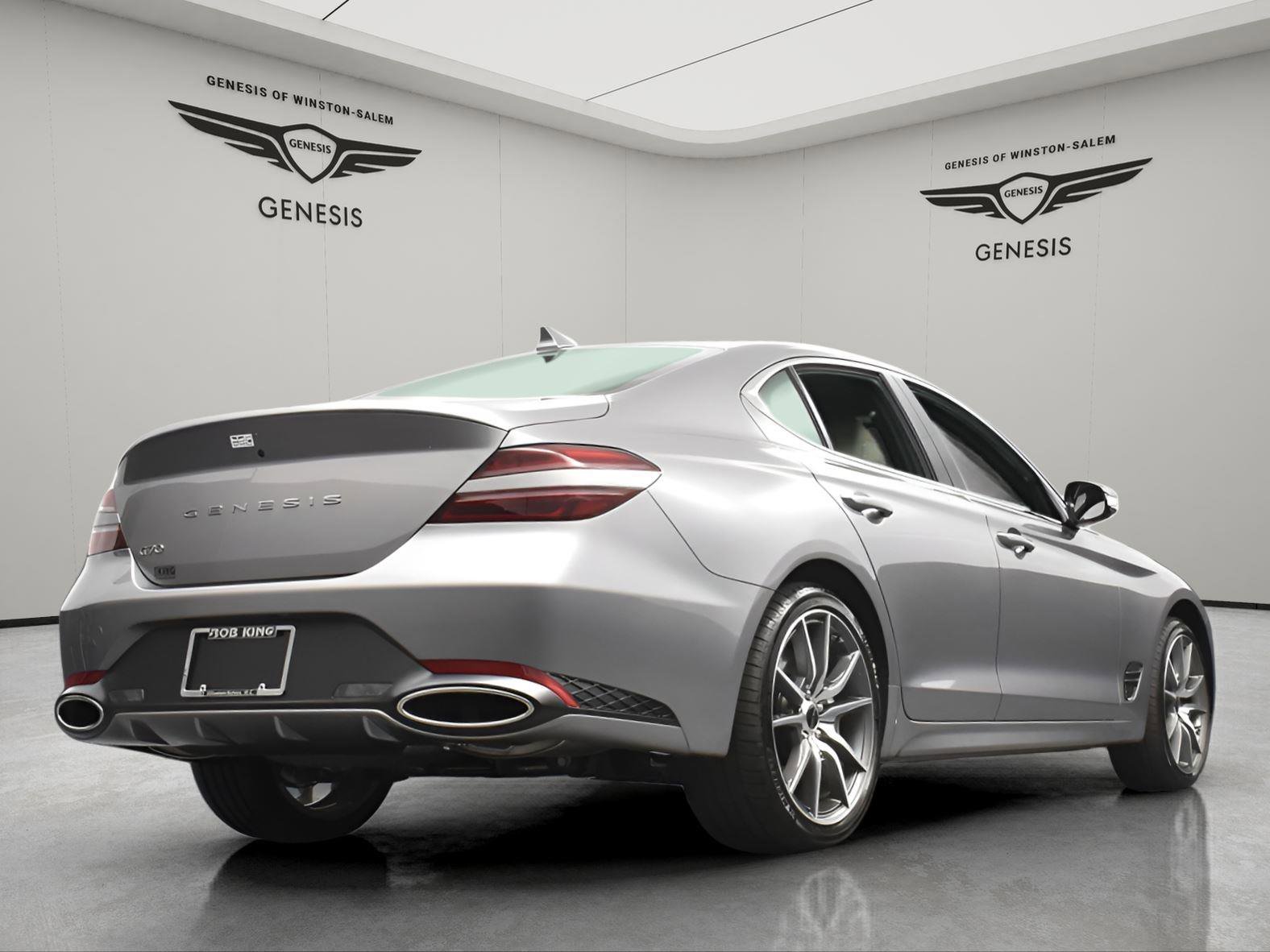 Used 2026 Genesis G70 2.5T image 14