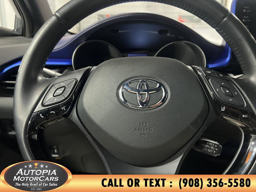 Used 2022 Toyota C-HR XLE FWD image 22