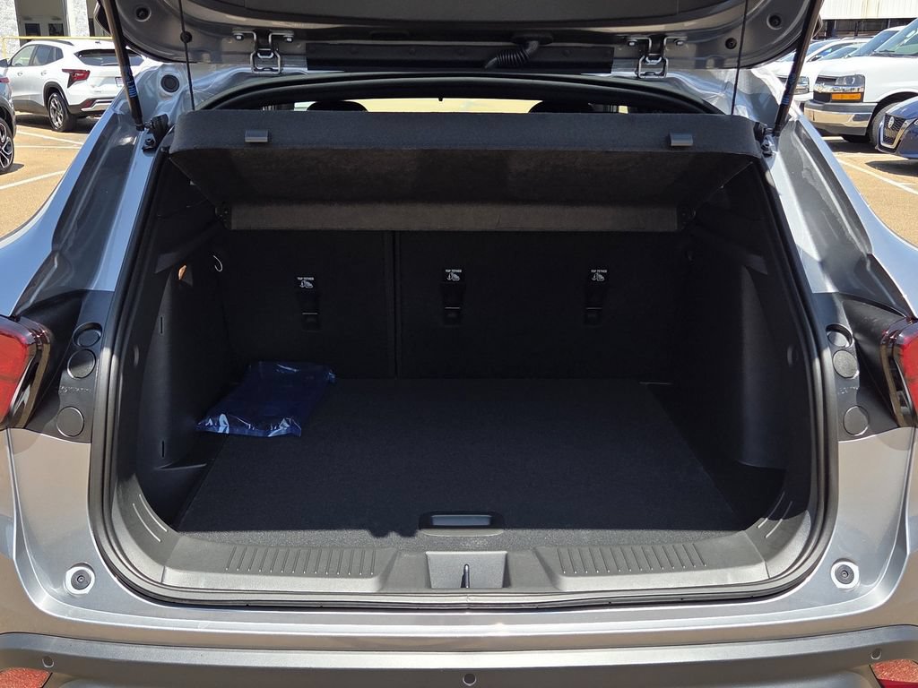 New 2026 Chevrolet Trax RS w/ Driver Confidence Package FWD image 25