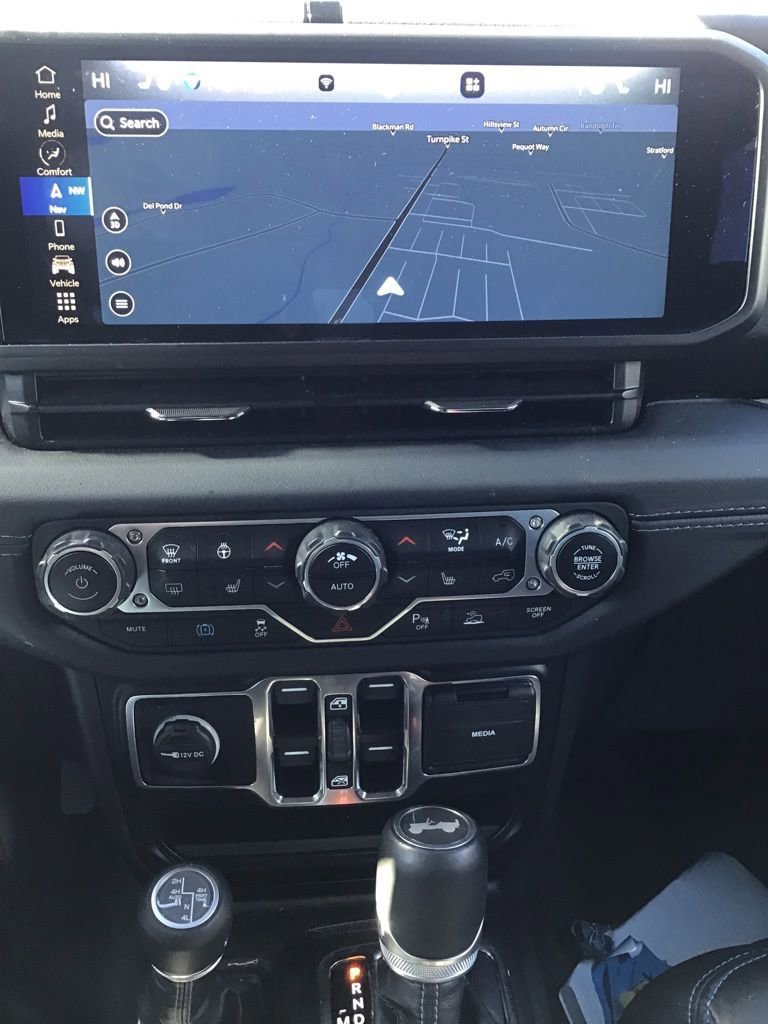 Used 2024 Jeep Wrangler High Altitude image 11