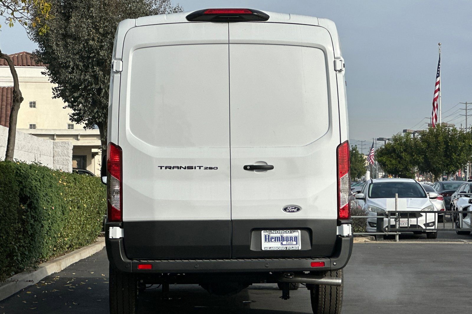 New 2026 Ford Transit 250 148 Medium Roof w/ Load Area Protection Package image 5