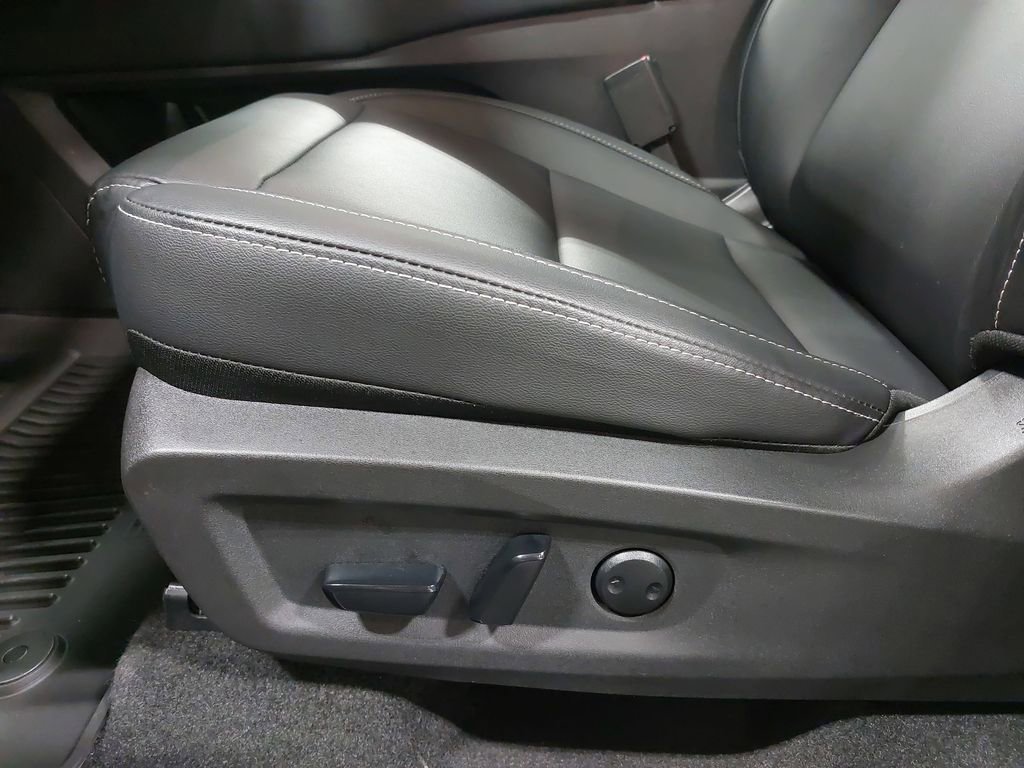 Certified 2025 Nissan Murano SL w/ Cargo Package AWD/4WD image 30