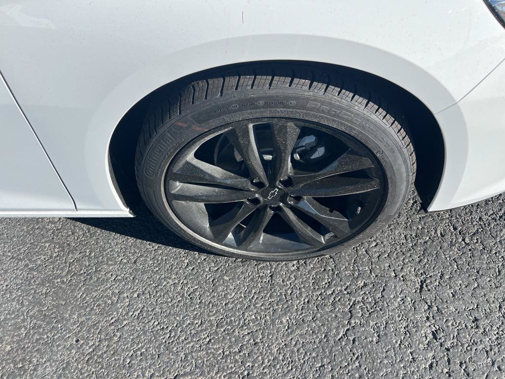 New 2025 Chevrolet Malibu LT w/ Sport Edition FWD image 2
