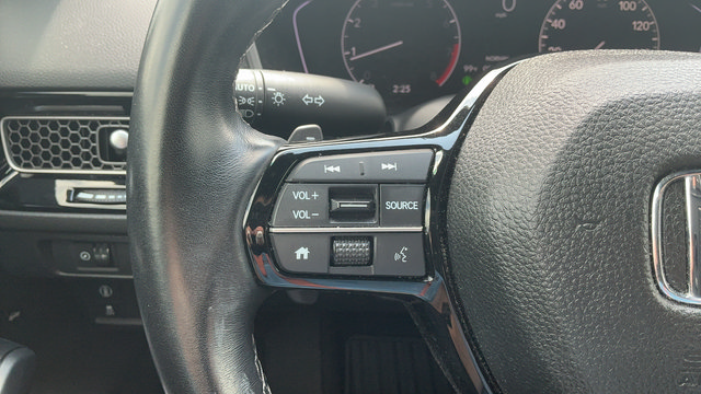 Used 2023 Honda Civic Sport image 11